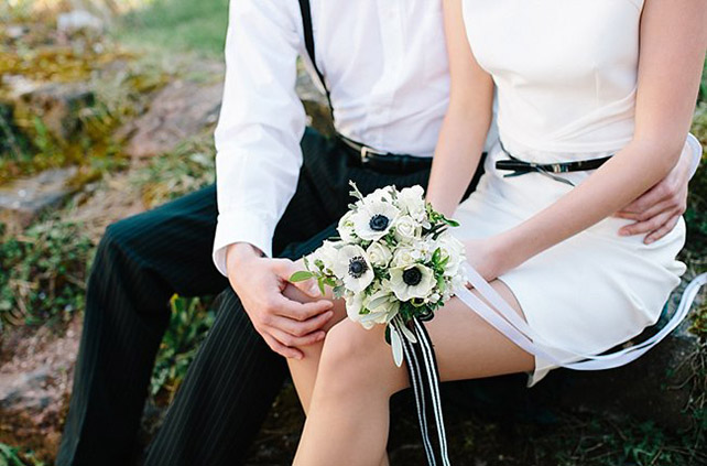 Черно-белая полоска на свадьбе - букет невесты