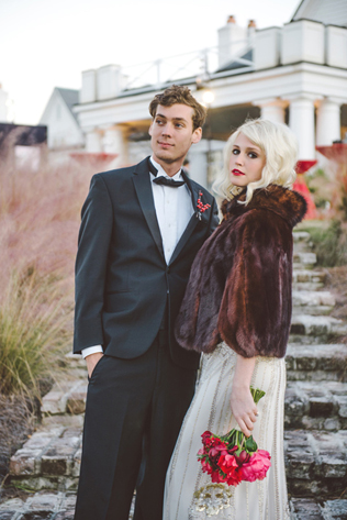 Благородный мех: полушубки и накидки для невест 