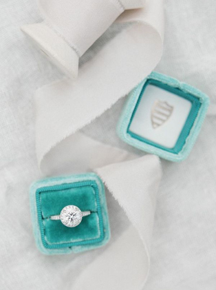 100 восхитительных помолвочных колец 