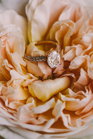 100 восхитительных помолвочных колец 