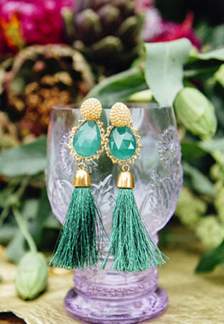 Тассел-гирлянды: 47 идей для яркого торжества 