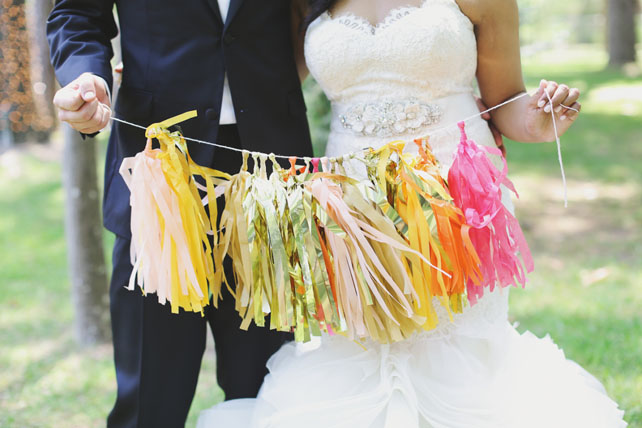 Тассел-гирлянды: 47 идей для яркого торжества 