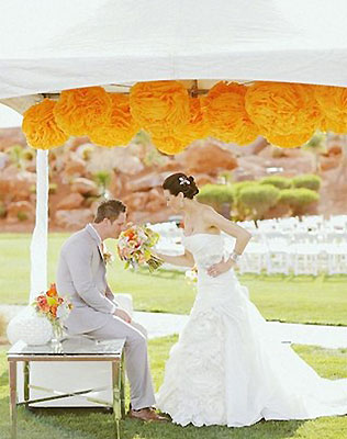 помпоны в декоре свадьбы, церемония