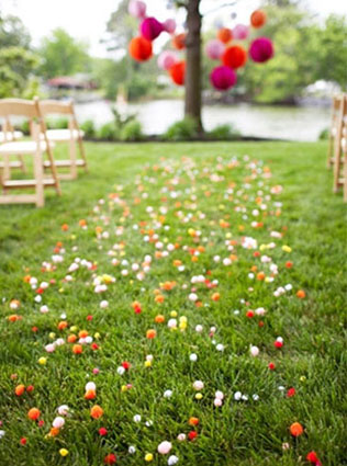 помпоны в декоре свадьбы, церемония