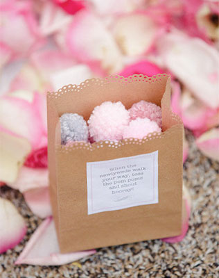 помпоны в декоре свадьбы, церемония