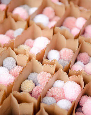 помпоны в декоре свадьбы, церемония