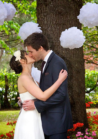 помпоны в декоре свадьбы, фотосессия