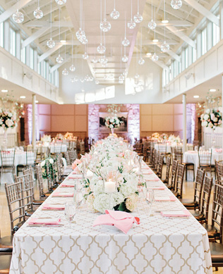 Свадебные детали: принтованные скатерти 