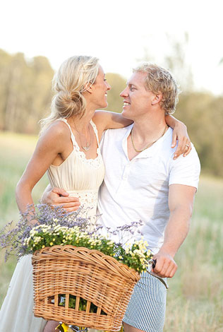 Свадебная прогулка на велосипедах