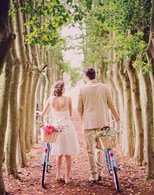 Свадебная прогулка на велосипедах