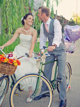 Свадебная прогулка на велосипедах