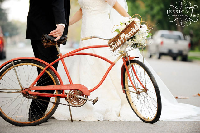 Свадебная прогулка на велосипедах