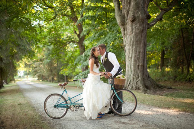 Свадебная прогулка на велосипедах
