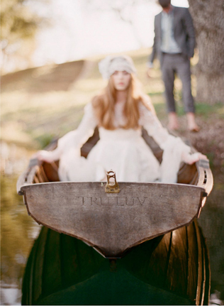 50 фотоидей для свадебной прогулки на лодке 