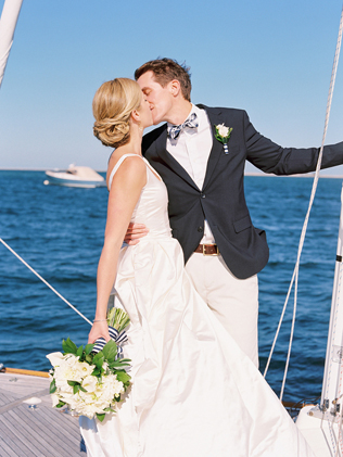 50 фотоидей для свадебной прогулки на лодке 