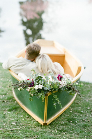 50 фотоидей для свадебной прогулки на лодке 