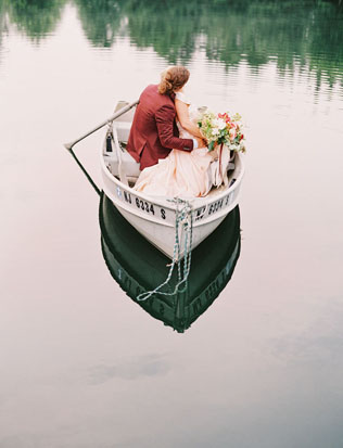 50 фотоидей для свадебной прогулки на лодке 