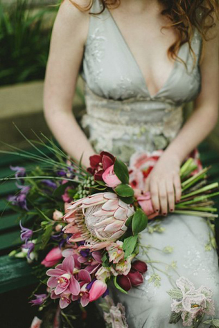 Загадочная протея: свадебные букеты и композиции 