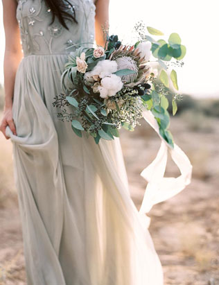 Загадочная протея: свадебные букеты и композиции 