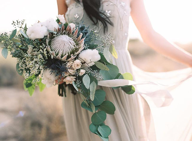 Загадочная протея: свадебные букеты и композиции 