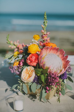 Загадочная протея: свадебные букеты и композиции 