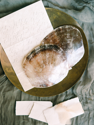 Летняя свадьба: ракушки в декоре 