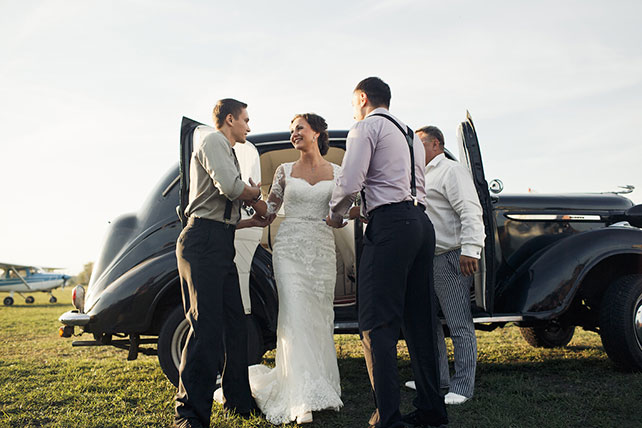 свадьба-реалити «Авиаторы», невеста приехала на церемонию