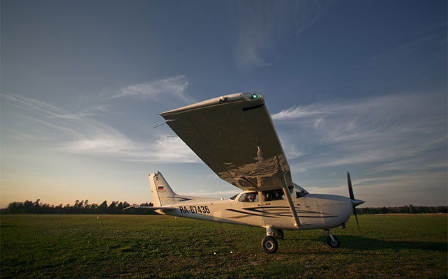 свадьба-реалити «Авиаторы», самолет, на котором гости могли полетать на свадьбе