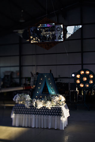 свадьба-реалити «Авиаторы», стол молодоженов