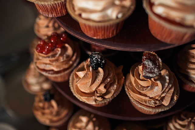 свадьба-реалити «Авиаторы», сладкий стол, капкейки