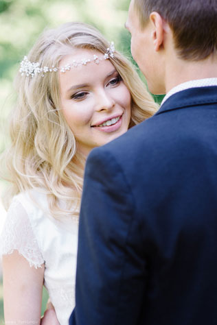 Романтичная фотосессия в ботаническом саду, невеста и жених