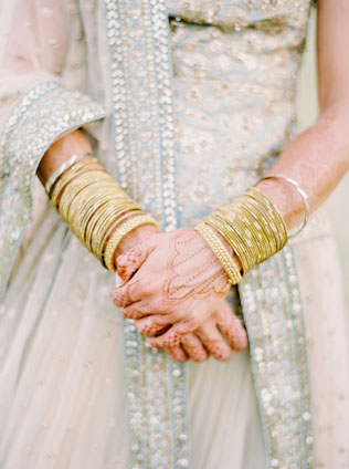 Вдохновение для невест: восточное искусство росписи мехенди 