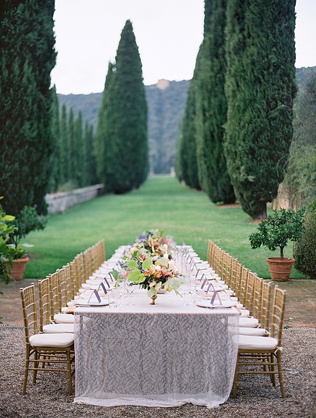 Ближе к гостям: 50 примеров семейной рассадки 