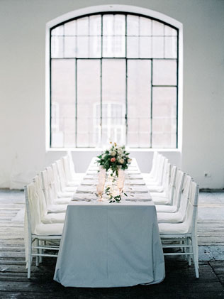 Ближе к гостям: 50 примеров семейной рассадки 