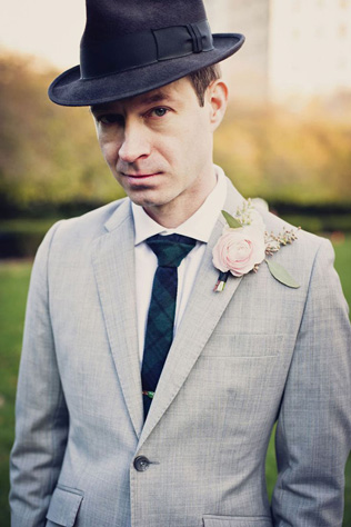 Дело в шляпе: головные уборы для жениха 