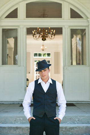 Дело в шляпе: головные уборы для жениха 