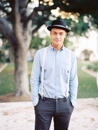 Дело в шляпе: головные уборы для жениха 