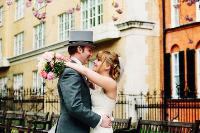 Дело в шляпе: головные уборы для жениха 