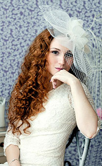 невеста в шляпке