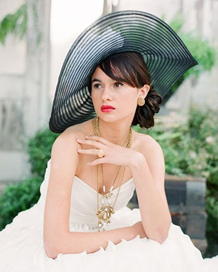 невеста в шляпке