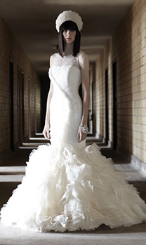 невеста в шляпке