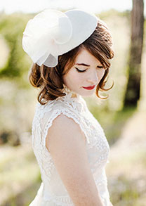 невеста в шляпке