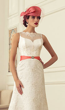 невеста в шляпке