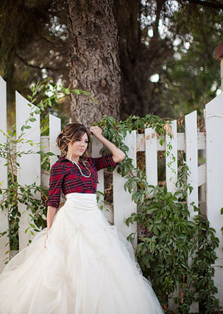 шотландская клетка в декоре свадьбы, образ невесты