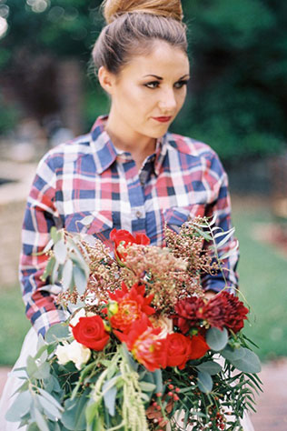 шотландская клетка в декоре свадьбы, образ невесты