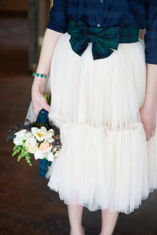 шотландская клетка в декоре свадьбы, образ невесты