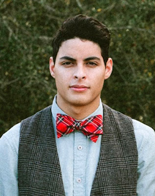 шотландская клетка в декоре свадьбы, бабочка жениха