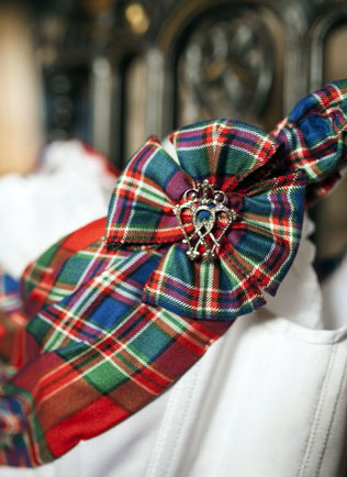 шотландская клетка в декоре свадьбы