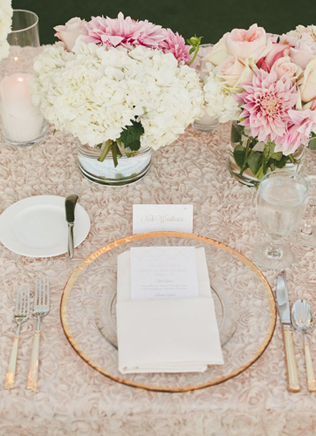 Стильные детали: текстурированные скатерти для свадьбы 