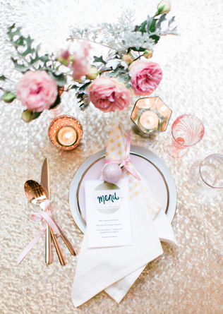 Стильные детали: текстурированные скатерти для свадьбы 